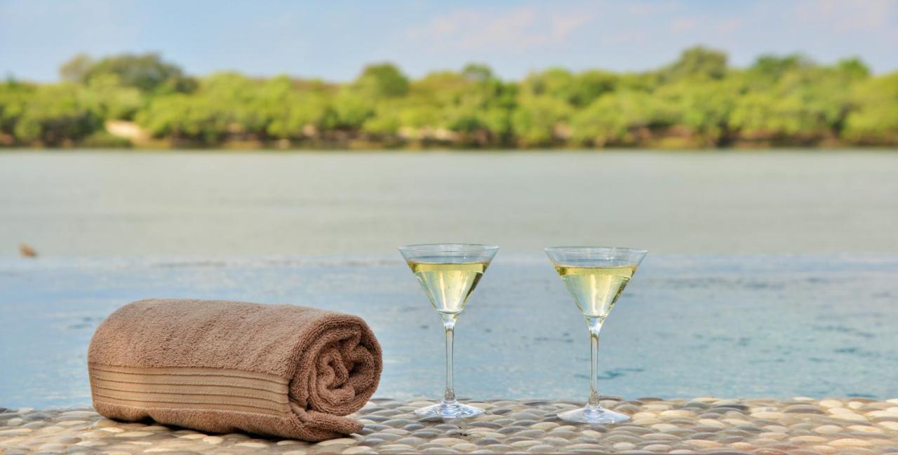 Отель Jackalberry Chobe Касане Экстерьер фото